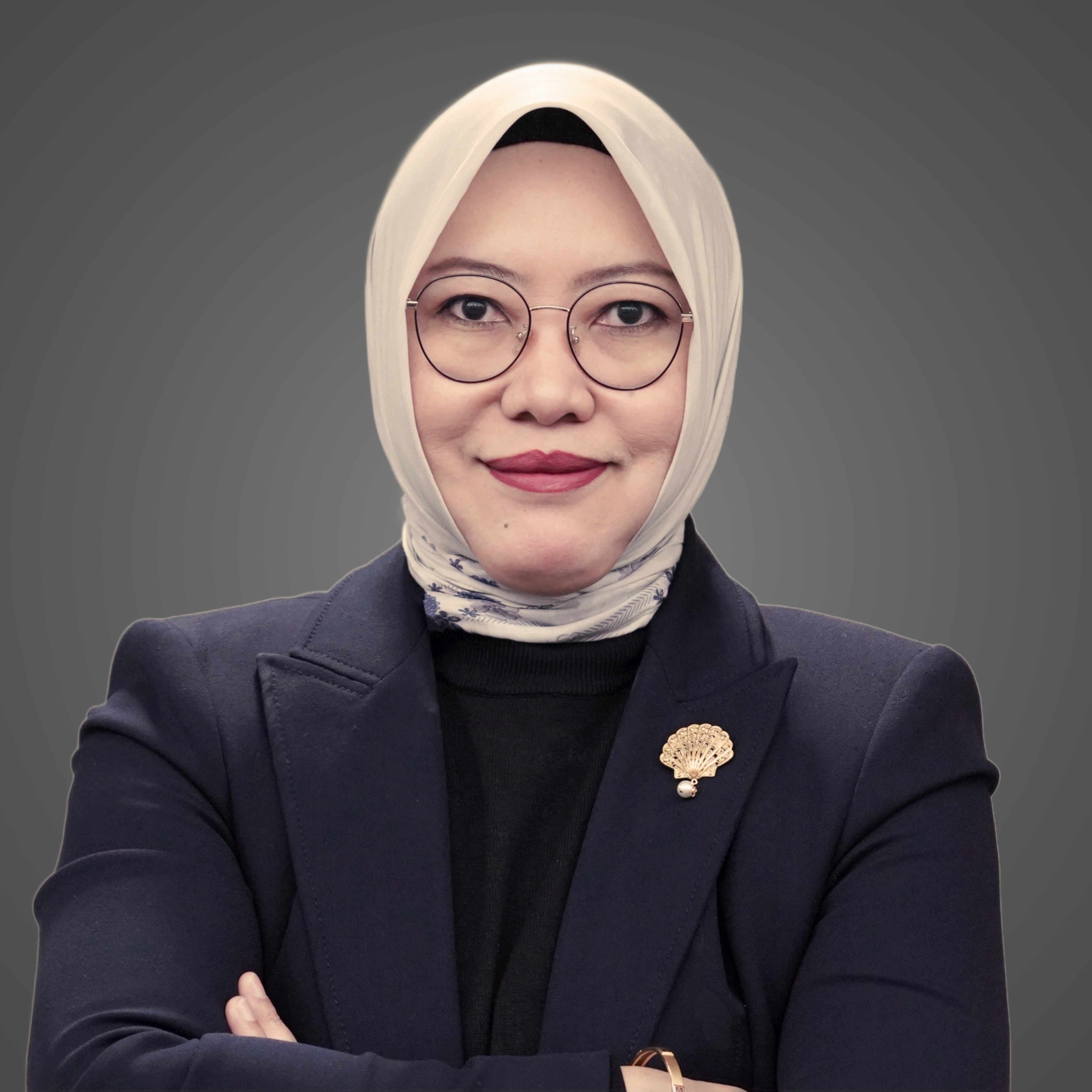 Dewi Oktavia Husain